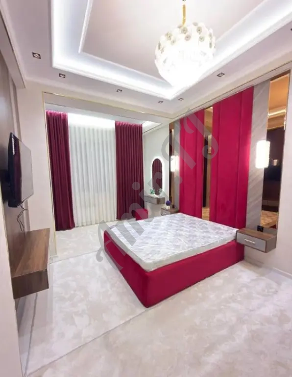 Квартира 3 комнаты, 2 этаж, 83 м², 14 мкр.